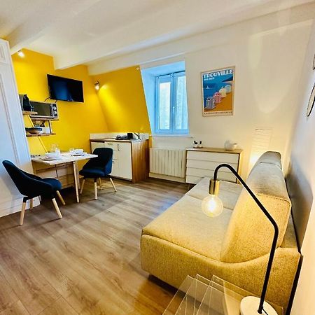 Studio Hissez Haut - Idealement Place, Plage, Restaurants, Commerces Trouville-sur-Mer Exterior foto